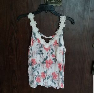 NWOT- White Floral Tank